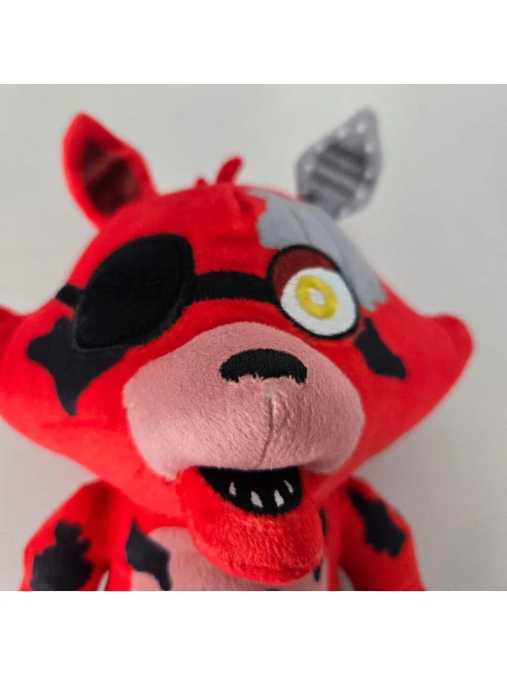 Five Nights at Freddy's Foxy Plush Red Brown Gray 7 Inch Soft Toy
